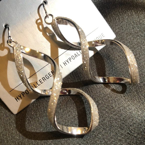 Stainless Steel Drop Infinity Earrings. - Picture 4 of 4